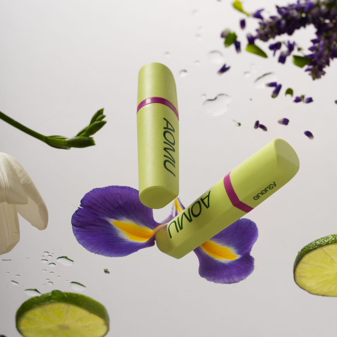 Inhalační tyčinka s esenciálními oleji AOMU Energy pro přírodní dodávku energie bez kofeinu. Obsahuje vysoce kvalitní 100% přírodní esenciální oleje